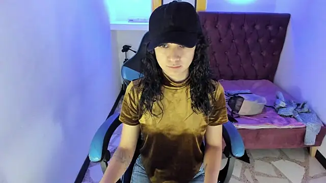 alison moon7 online show from 10/22/25, 11:54