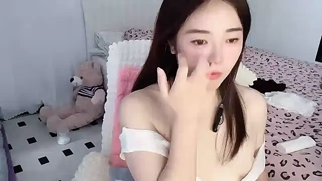 Snapshot of Xiali-166 chatting on 12/03/25, 04:20 Xiali-166 online show from 12/03/25, 04:20