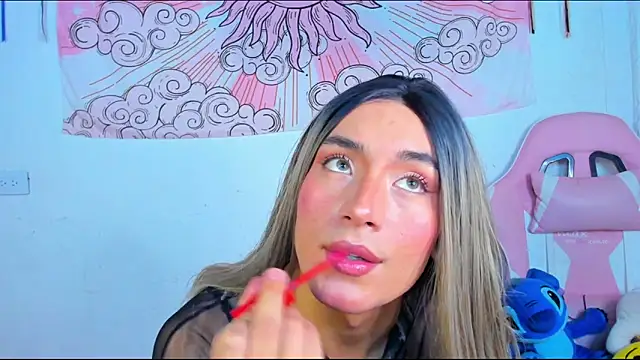 Snapshot of brihanna_cooper chatting on 03/27/26, 02:06 brihanna cooper online show from 03/27/26, 02:06