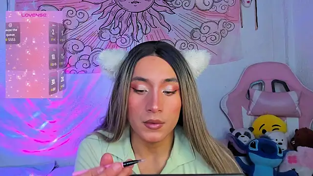 Snapshot of brihanna_cooper chatting on 04/25/26, 02:36 brihanna cooper online show from 04/25/26, 02:36