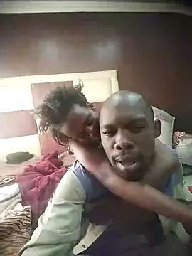 TinnyVsGiant online show from 12/04/25, 09:29