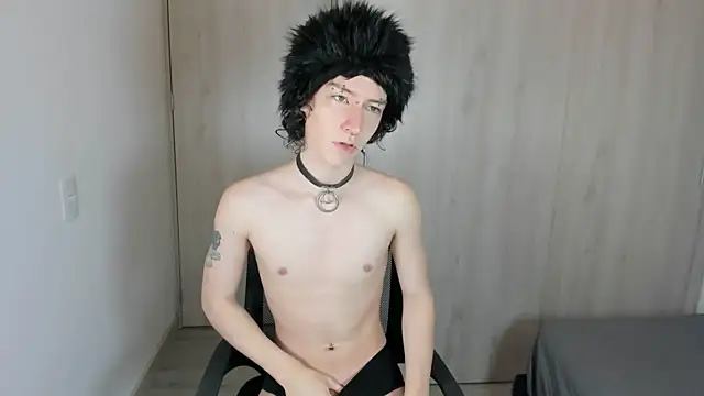 Snapshot of v3niceb1tch chatting on 11/14/25, 03:11 v3niceb1tch online show from 11/14/25, 03:11