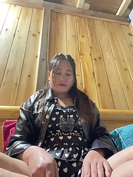 phungtiti online show from 12/16/25, 12:32