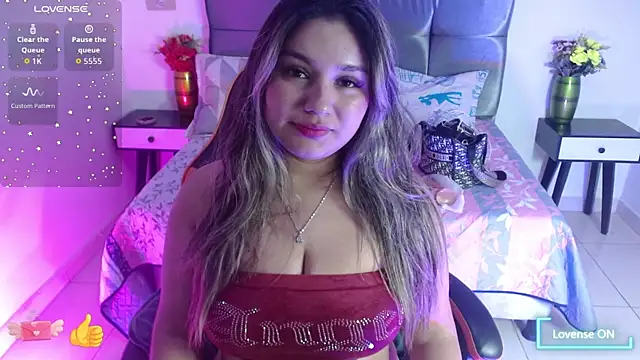 Snapshot of Samarys_star chatting on 09/15/25, 01:11 Samarys star online show from 09/15/25, 01:11