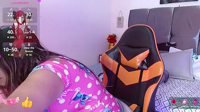 Snapshot of Samarys_star chatting on 10/24/25, 02:24 Samarys star online show from 10/24/25, 02:24