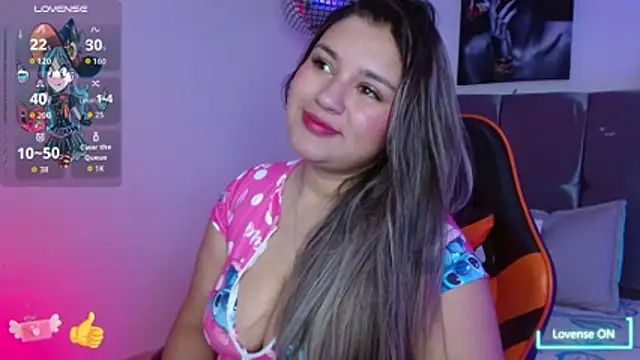 Snapshot of Samarys_star chatting on 10/29/25, 01:24 Samarys star online show from 10/29/25, 01:24