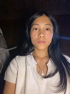 EmLy02 online show from 11/09/25, 12:25