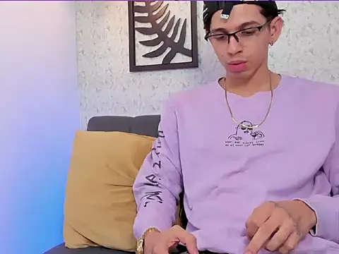 Snapshot of nicolai_drake chatting on 09/12/25, 08:03 nicolai drake online show from 09/12/25, 08:03