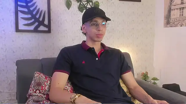 Snapshot of nicolai_drake chatting on 11/03/25, 03:41 nicolai drake online show from 11/03/25, 03:41