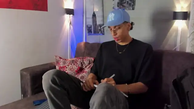 Snapshot of nicolai_drake chatting on 11/06/25, 03:51 nicolai drake online show from 11/06/25, 03:51