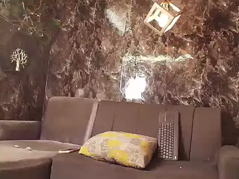 Snapshot of nicolai_drake chatting on 11/15/25, 03:37 nicolai drake online show from 11/15/25, 03:37