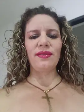 Snapshot of Nina_vallon chatting on 05/07/26, 12:32 Nina vallon online show from 05/07/26, 12:32