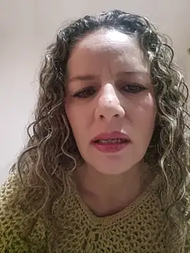 Snapshot of Nina_vallon chatting on 05/18/26, 10:32 Nina vallon online show from 05/18/26, 10:32