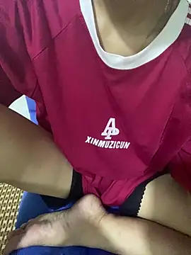 Snapshot of Yourbaby_24 chatting on 09/10/25, 04:23 Yourbaby 24 online show from 09/10/25, 04:23