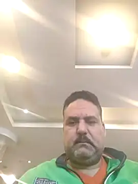 Snapshot of mM0140 chatting on 01/07/26, 12:29 mM0140 online show from 01/07/26, 12:29