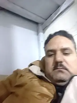 Snapshot of mM0140 chatting on 01/12/26, 08:25 mM0140 online show from 01/12/26, 08:25