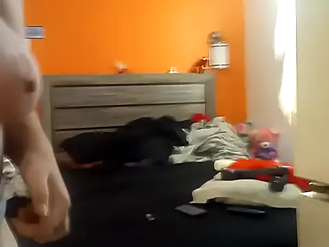 Snapshot of LusciousKandy chatting on 09/14/25, 10:20 LusciousKandy online show from 09/14/25, 10:20