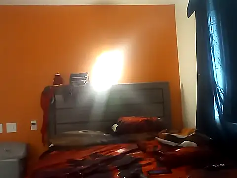 Snapshot of LusciousKandy chatting on 09/20/25, 11:50 LusciousKandy online show from 09/20/25, 11:50