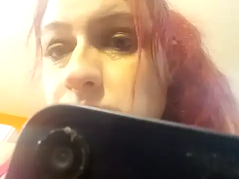 Snapshot of LusciousKandy chatting on 10/07/25, 06:49 LusciousKandy online show from 10/07/25, 06:49