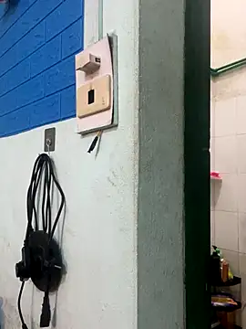 qinejr37 online show from 09/08/25, 11:15