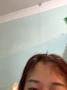 qinejr37 online show from 09/25/25, 11:08