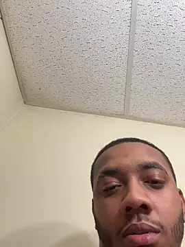 Kingstrokezxx online show from 12/04/25, 12:20