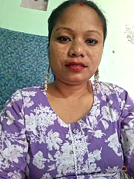 Snapshot of Priya-Bong_ chatting on 05/08/26, 07:57 Priya-Bong online show from 05/08/26, 07:57