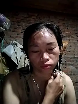   Ngoc20   online show from 10/31/25, 03:29