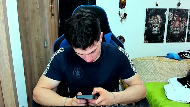 Snapshot of javiersexymann chatting on 12/12/24, 09:04 javiersexymann online show from 12/12/24, 09:04