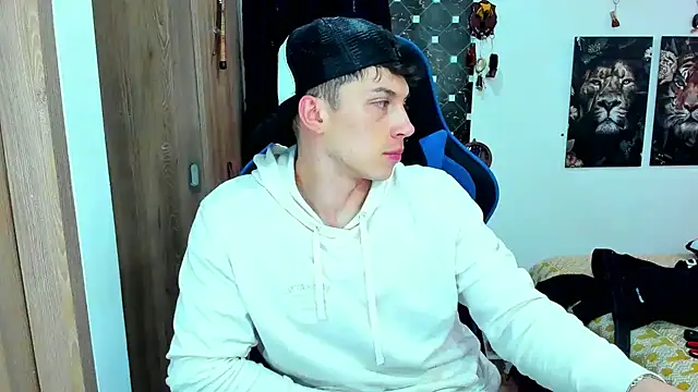 Snapshot of javiersexymann chatting on 12/16/24, 08:37 javiersexymann online show from 12/16/24, 08:37