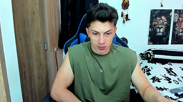 Snapshot of javiersexymann chatting on 02/11/25, 06:01 javiersexymann online show from 02/11/25, 06:01