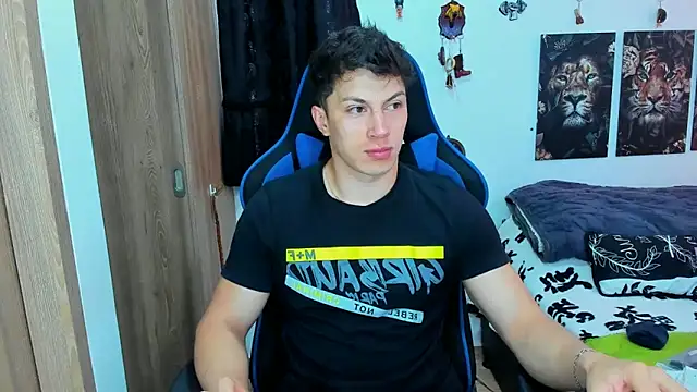 Snapshot of javiersexymann chatting on 02/19/25, 06:10 javiersexymann online show from 02/19/25, 06:10