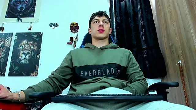 Snapshot of javiersexymann chatting on 03/06/25, 06:26 javiersexymann online show from 03/06/25, 06:26