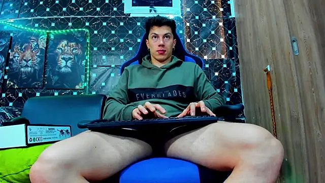 Snapshot of javiersexymann chatting on 09/13/25, 06:51 javiersexymann online show from 09/13/25, 06:51