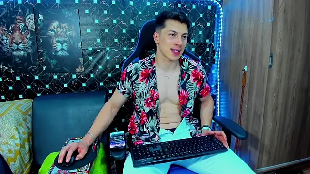 Snapshot of javiersexymann chatting on 09/29/25, 02:06 javiersexymann online show from 09/29/25, 02:06