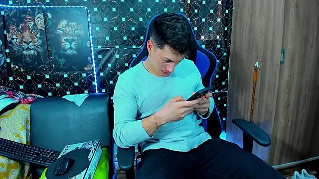 Snapshot of javiersexymann chatting on 10/01/25, 09:21 javiersexymann online show from 10/01/25, 09:21