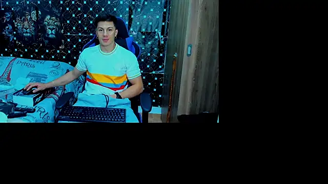 Snapshot of javiersexymann chatting on 12/04/25, 11:46 javiersexymann online show from 12/04/25, 11:46