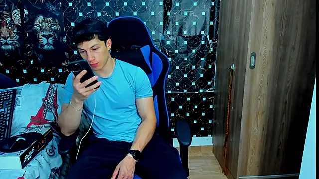 javiersexymann online show from 01/09/26, 10:44