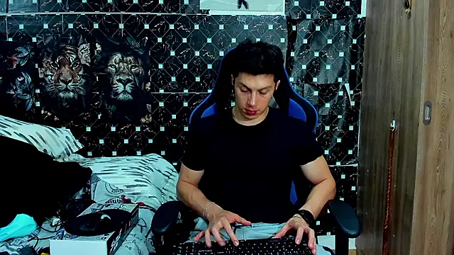 javiersexymann online show from 03/05/26, 05:14