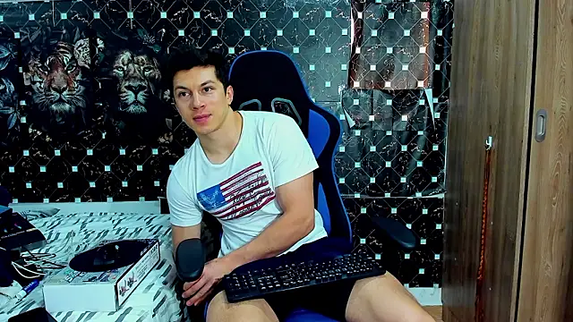 javiersexymann online show from 03/18/26, 07:06