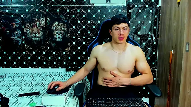 Snapshot of javiersexymann chatting on 05/19/26, 01:56 javiersexymann online show from 05/19/26, 01:56
