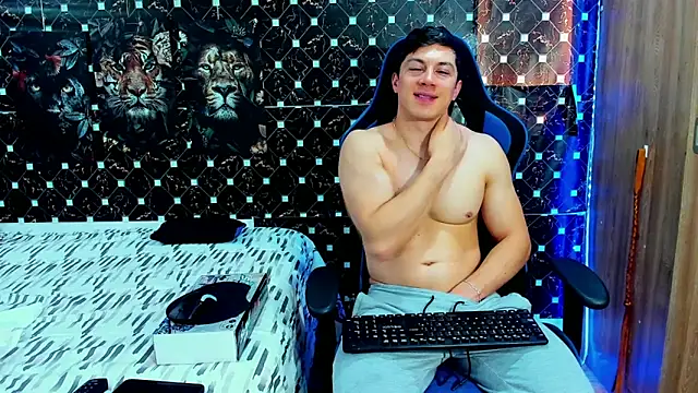 Snapshot of javiersexymann chatting on 05/29/26, 06:50 javiersexymann online show from 05/29/26, 06:50
