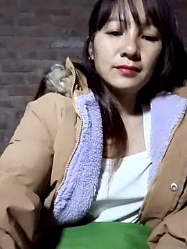 Mini3333 online show from 12/15/25, 12:04