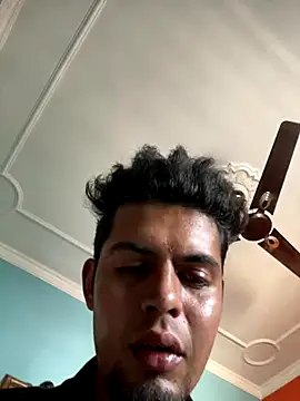 Snapshot of gets1998 chatting on 10/05/25, 10:02 gets1998 online show from 10/05/25, 10:02