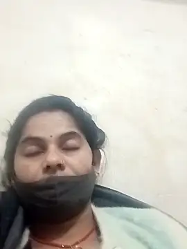 JULEE-740 online show from 11/18/25, 10:47