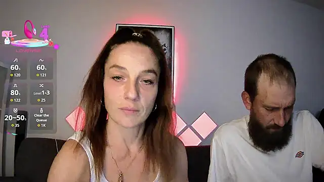 Snapshot of XBellaXundXUweX chatting on 09/13/25, 07:57 XBellaXundXUweX online show from 09/13/25, 07:57