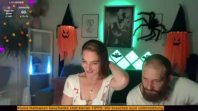 Snapshot of XBellaXundXUweX chatting on 10/21/25, 06:41 XBellaXundXUweX online show from 10/21/25, 06:41