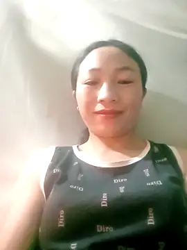 lucybaby00 online show from 12/17/25, 09:32