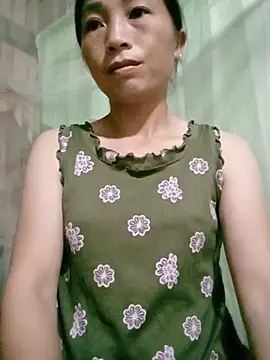 Snapshot of lucybaby00 chatting on 06/23/26, 10:30 lucybaby00 online show from 06/23/26, 10:30