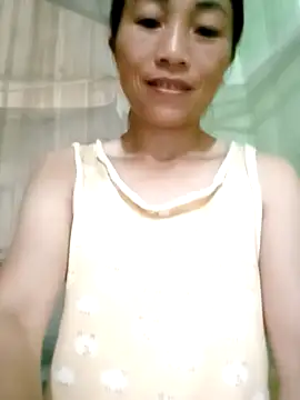 Snapshot of lucybaby00 chatting on 06/25/26, 10:47 lucybaby00 online show from 06/25/26, 10:47
